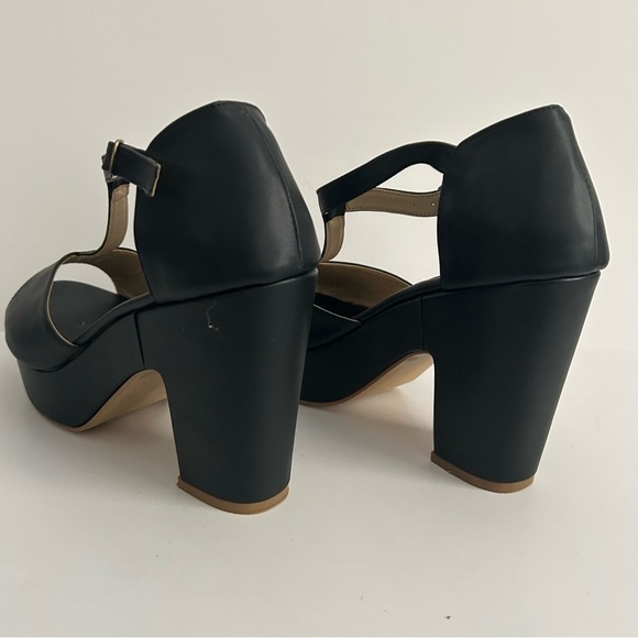 Fiore T Strap Platform Heel Shoes | Size 8.5 - Picture 4 of 6